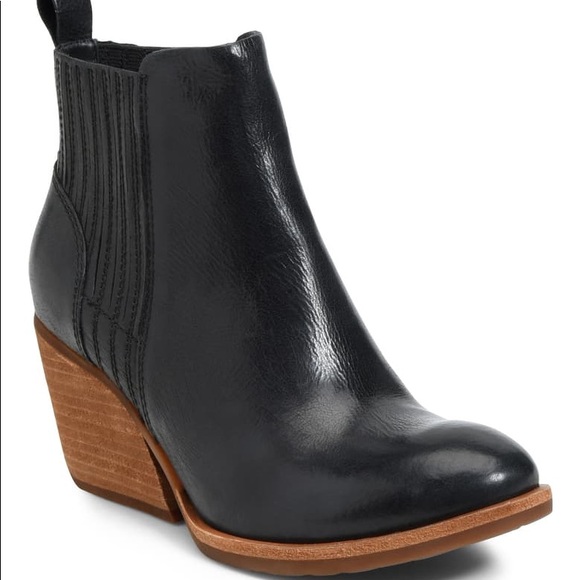 Kork-Ease Shoes - New In box Kork Ease Cinca bootie